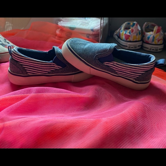 Bundle of 5 pair of baby shoes size 5 - Picture 11 of 14